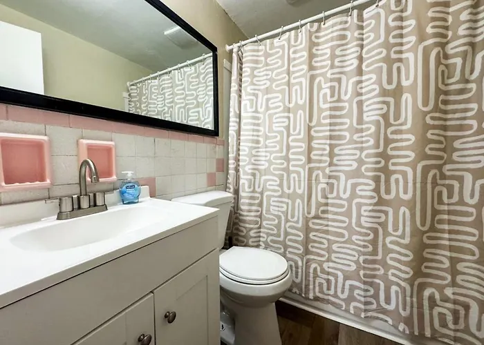 Cozy 2 Bedroom With 5 Beds Sofa Bed And Wifi Pittsburgh